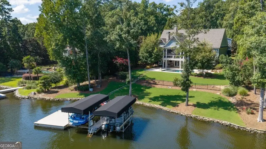166 Waters Edge Drive, Eatonton