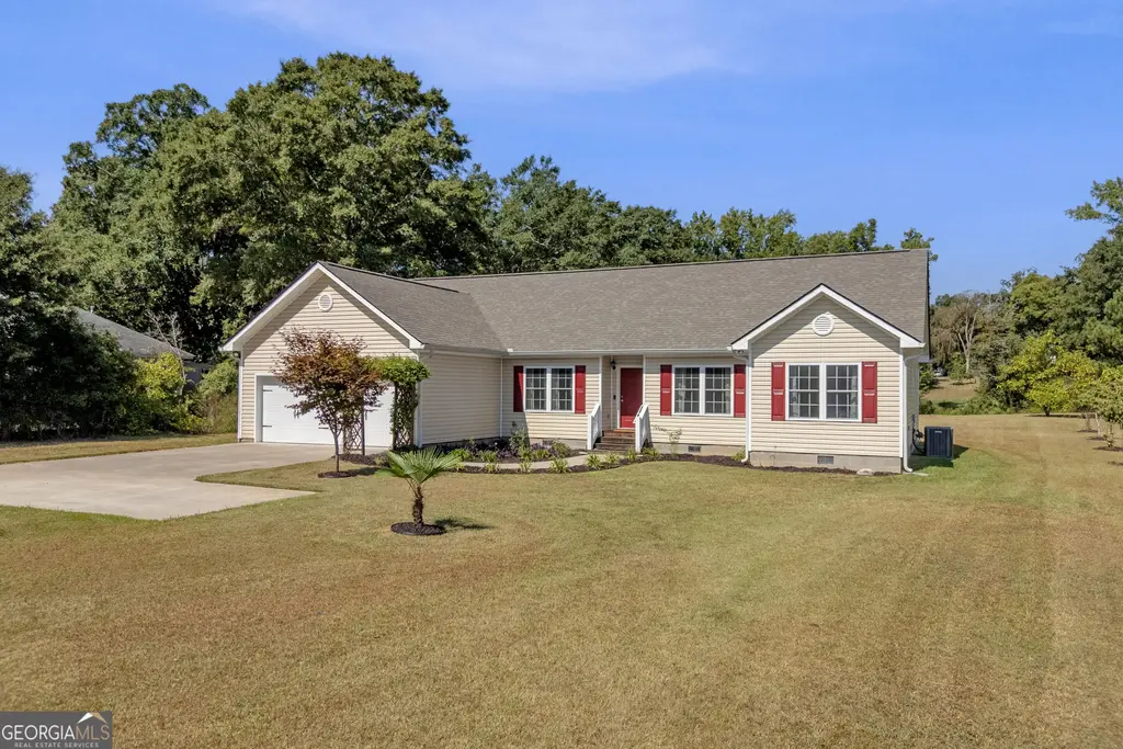 120 Springdale Road, Elberton