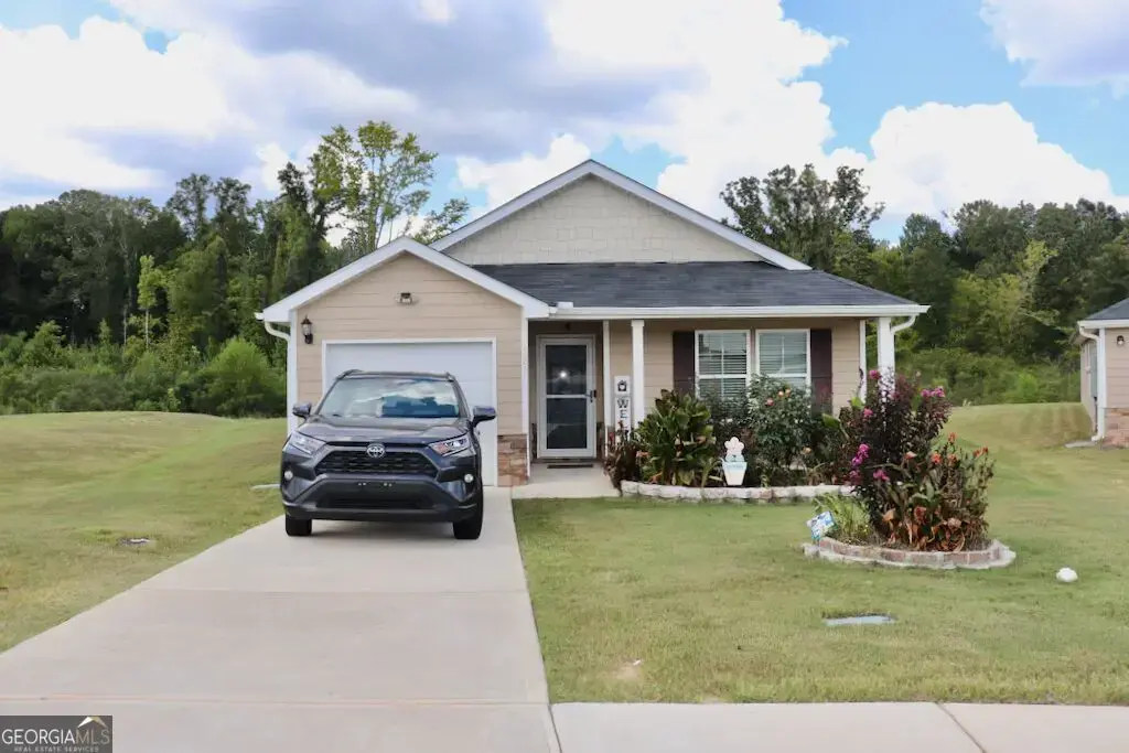 520 Macmillian Lane, Macon