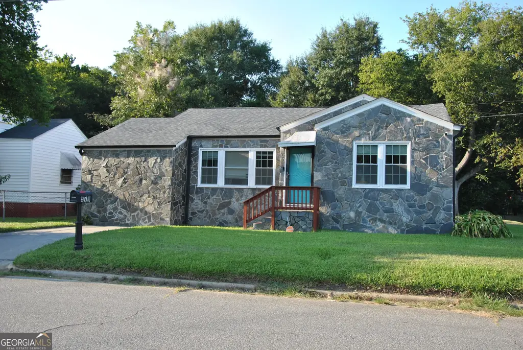 579 Lynmore Avenue, Macon