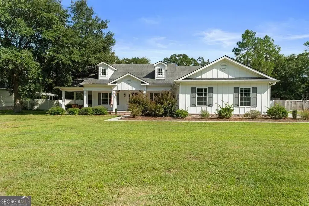 221 Zittrouer Road, Guyton