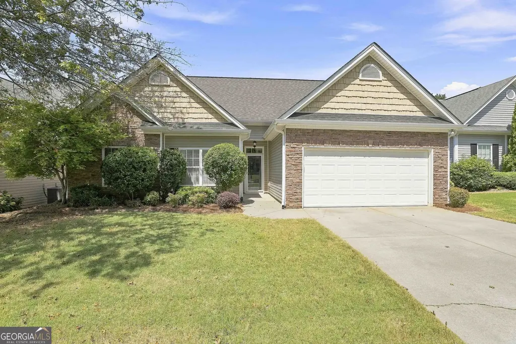 58 Village Park Drive, Newnan