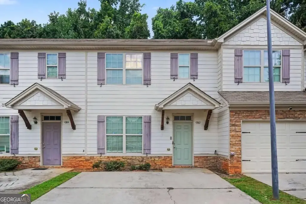 4382 Stone Gate Way 103, East Point