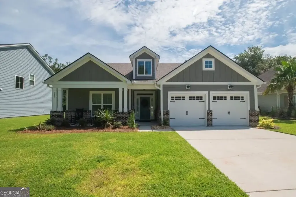 122 Clearwater Drive, Brunswick
