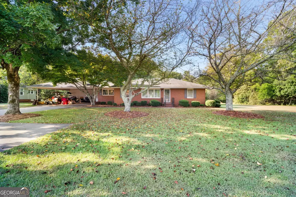 813 W Church Street, Sandersville