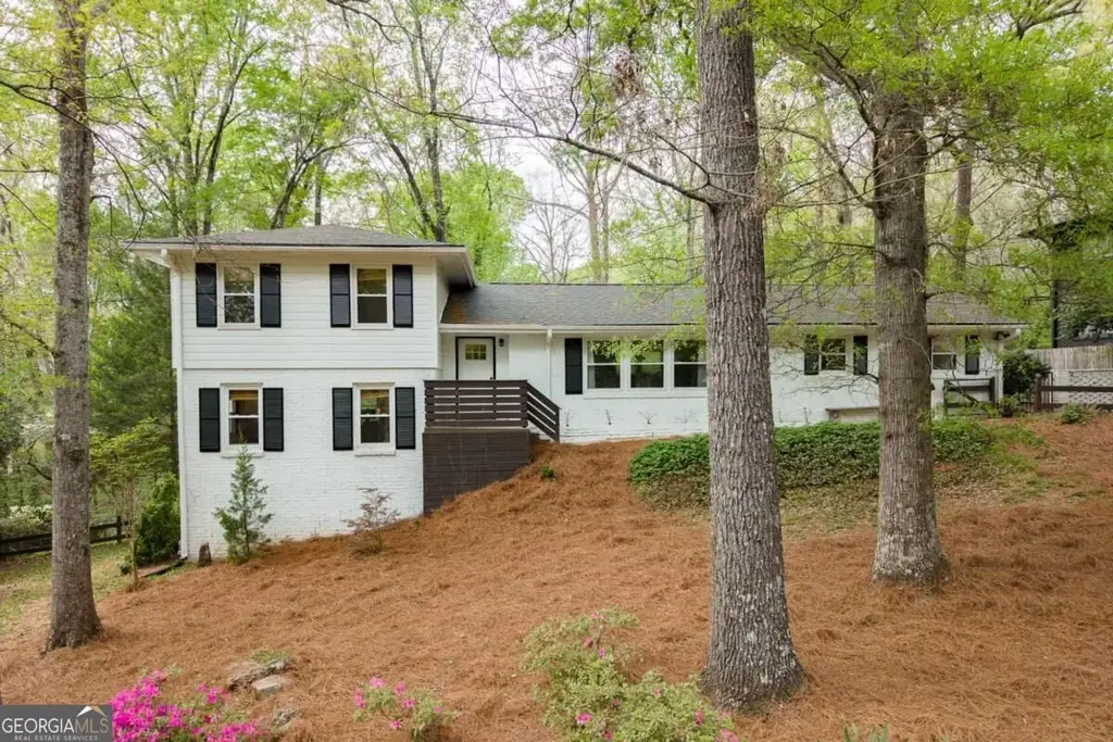 130 Oakdale Road, Athens