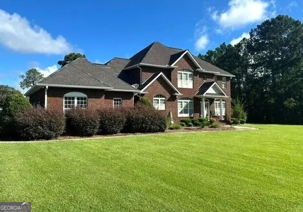 767 Forest Lake Drive, Vidalia