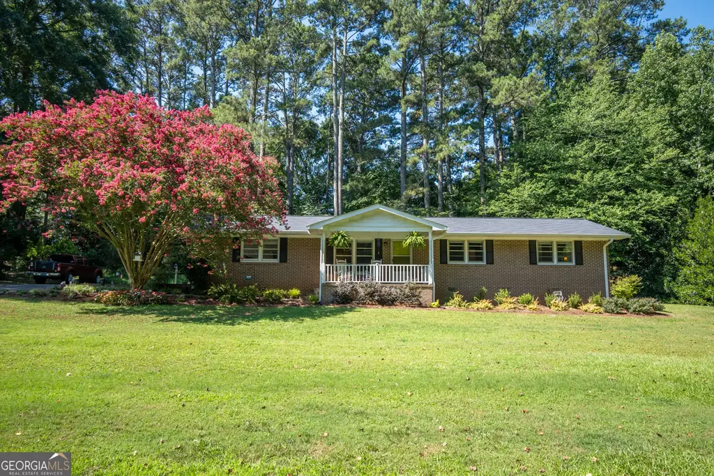 192 Brownwood Drive, Hull