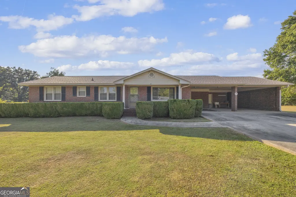 61 Farris Road, Hartwell