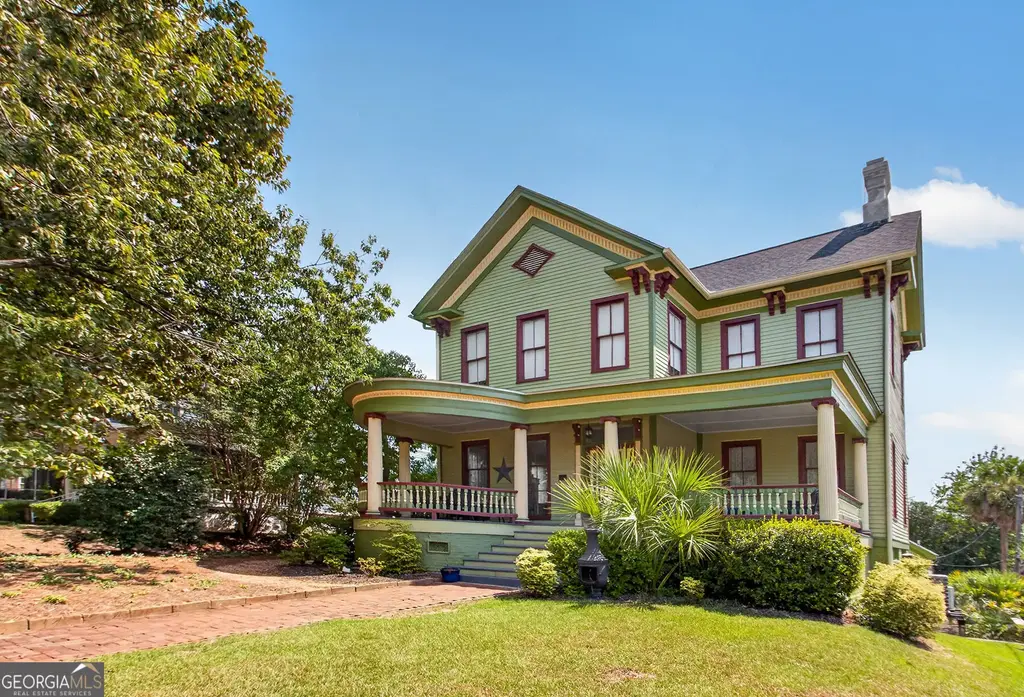 676 College Street, Macon
