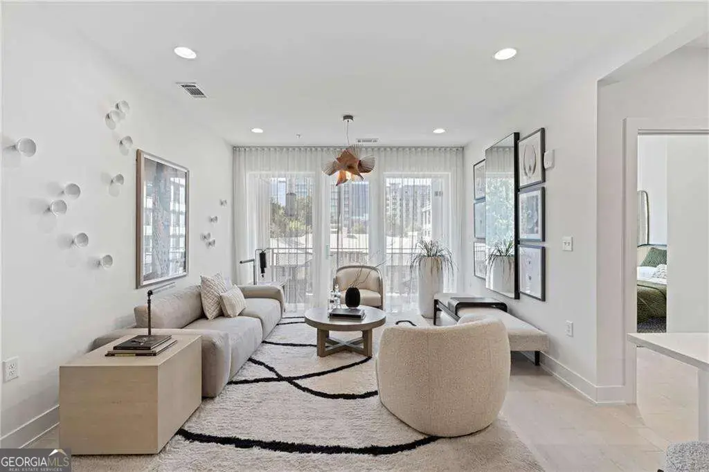775 Juniper Street Ne 315, Atlanta