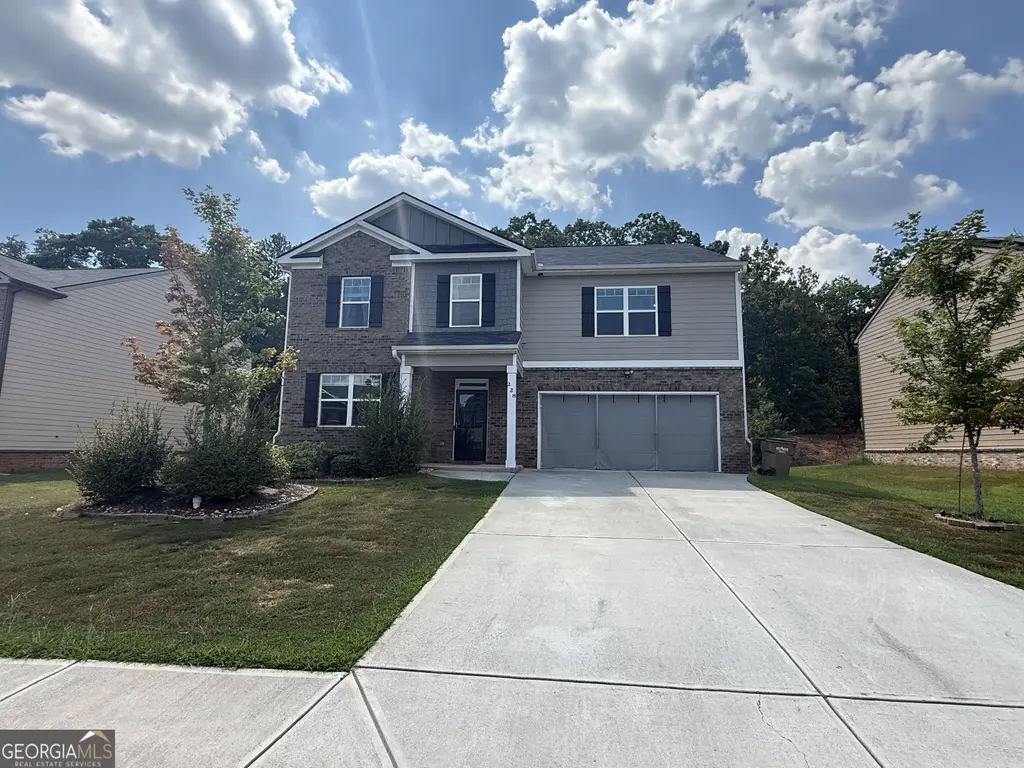 228 Cranapple Lane, McDonough