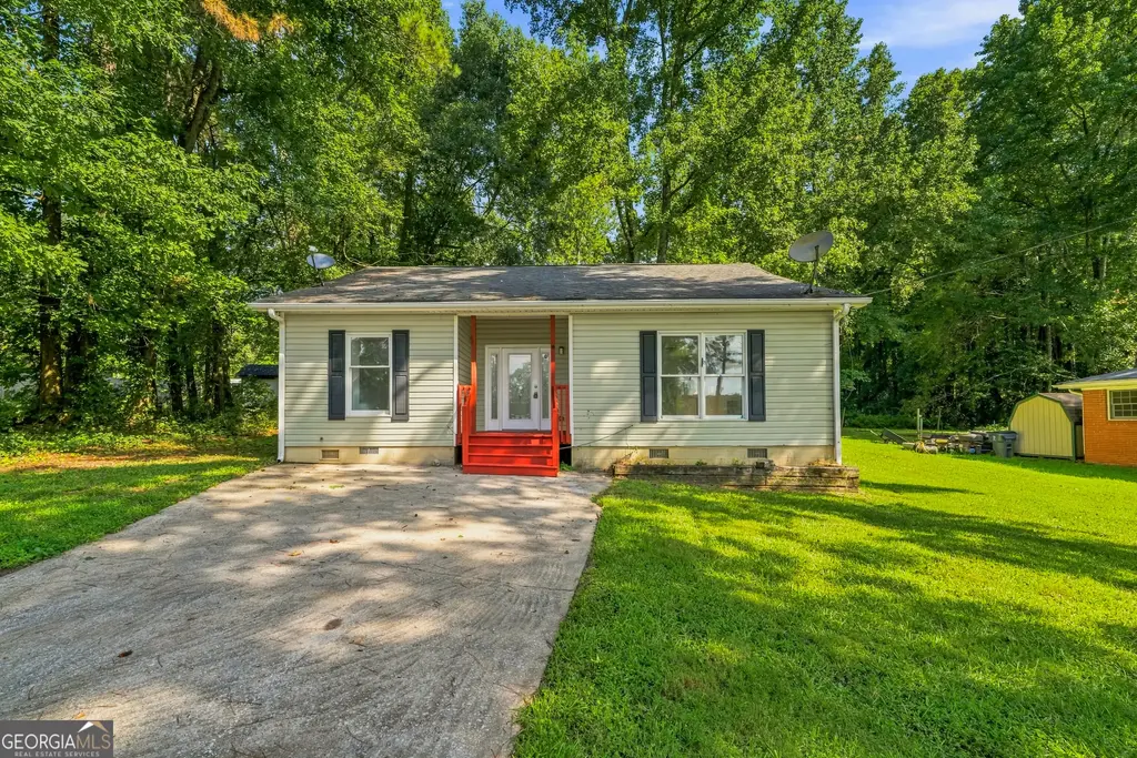 4451 Ben Hill Road, Lithia Springs