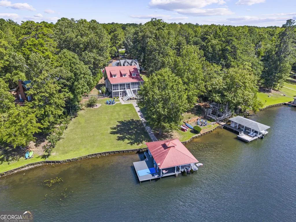 261 Dogwood Drive, Sparta