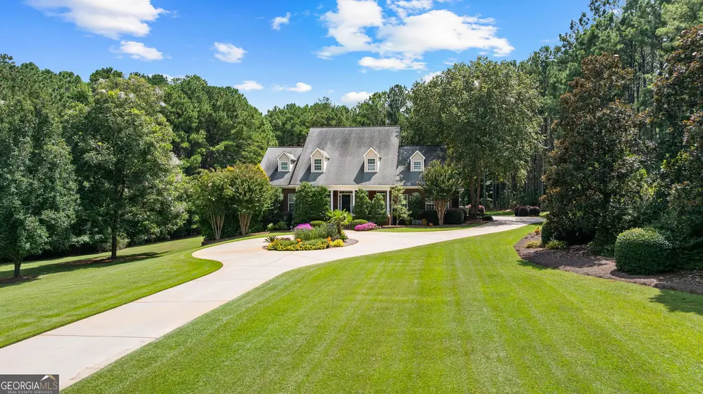 380 Peachbelt Road, Thomaston