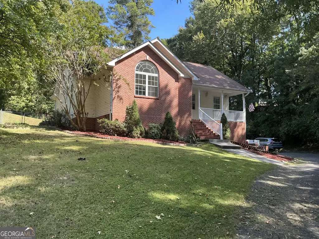 101 S Azalea Drive, LaFayette