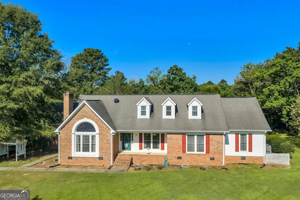 105 Julies Circle, Perry