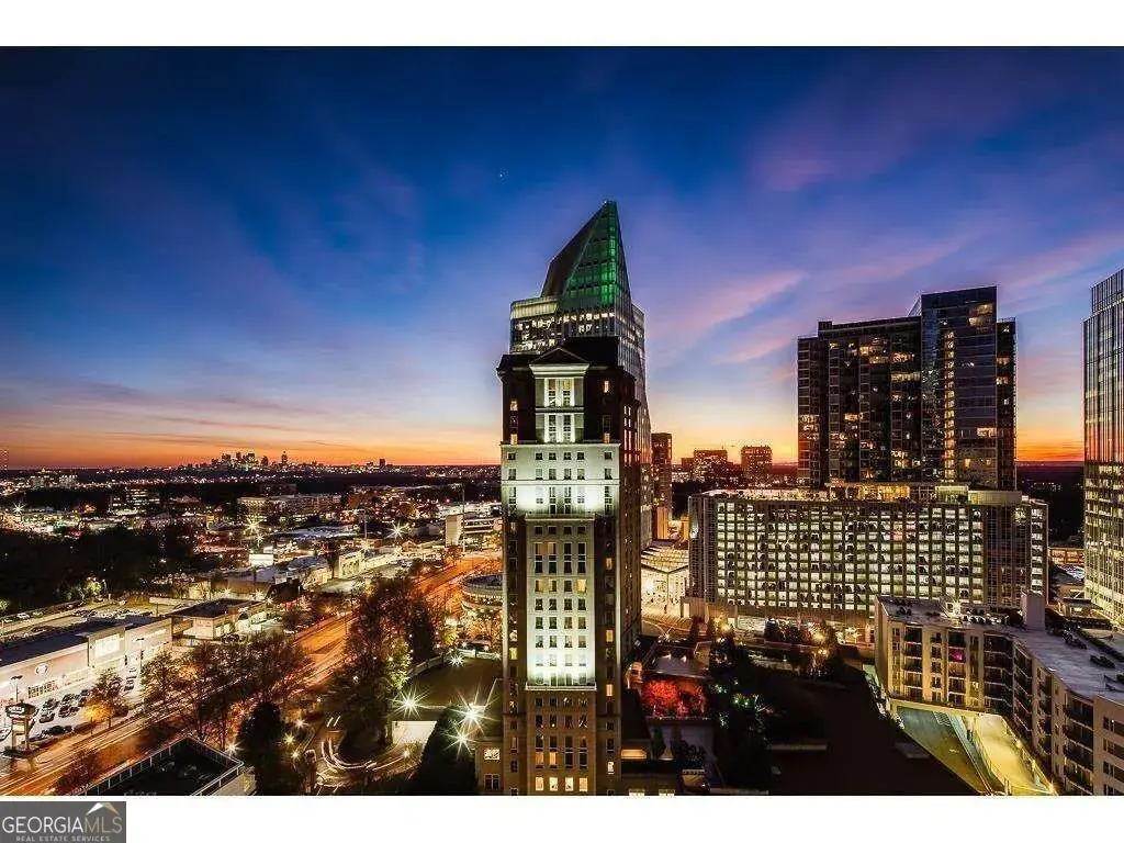 3324 Peachtree Road Ne 2806, Atlanta