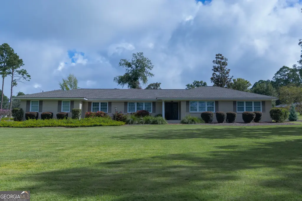 300 Lewis Drive, Vidalia