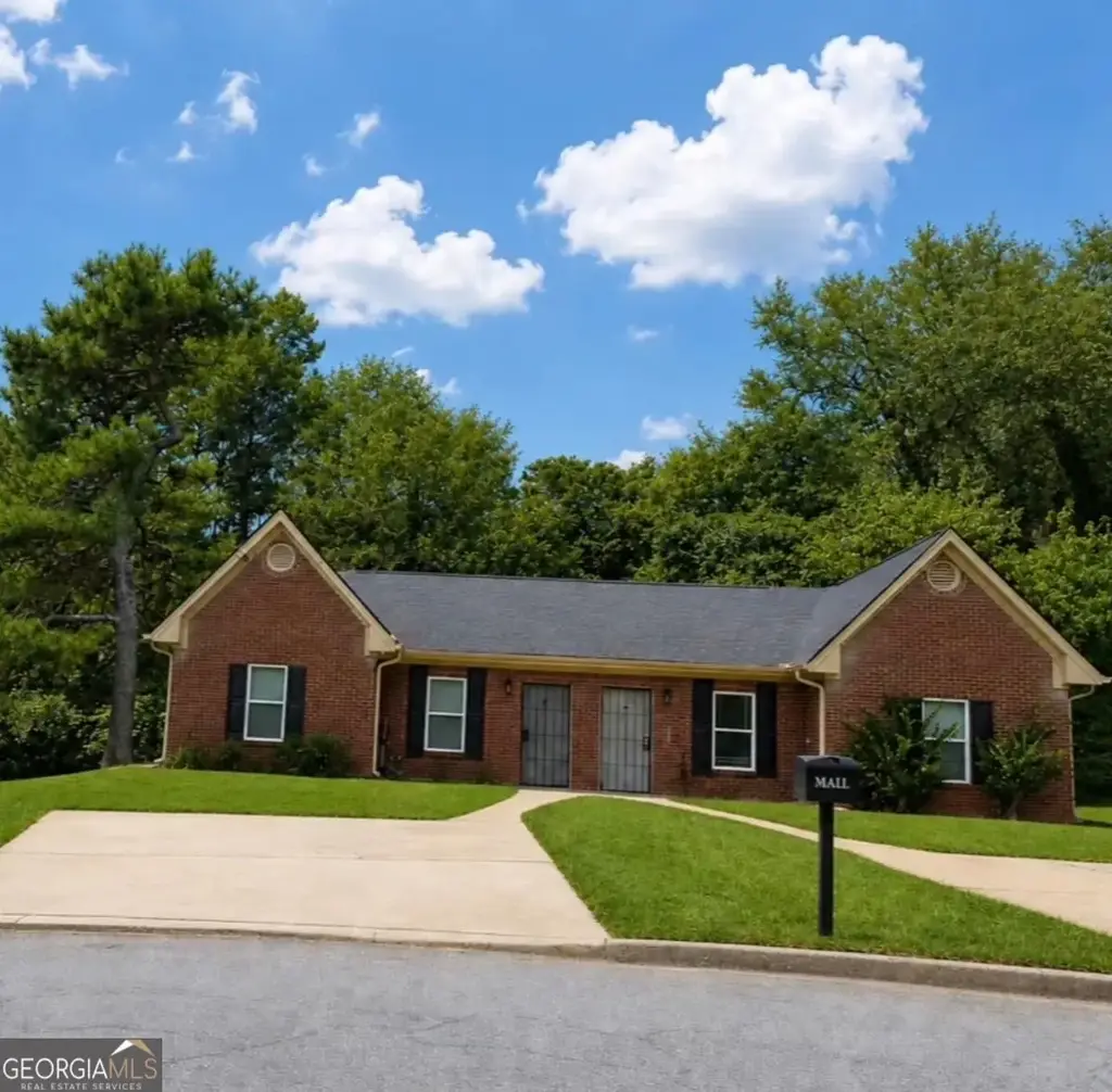310 Freeport Drive, Lawrenceville