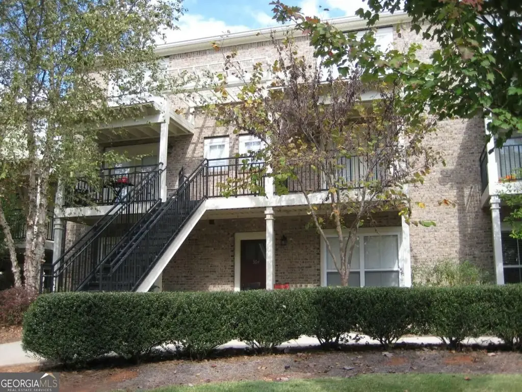 490 Barnett Shoals Road 914, Athens