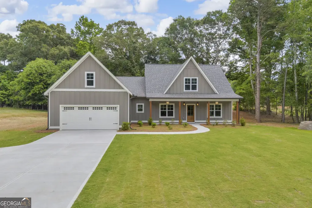 321 Ridgewood Road, Jefferson