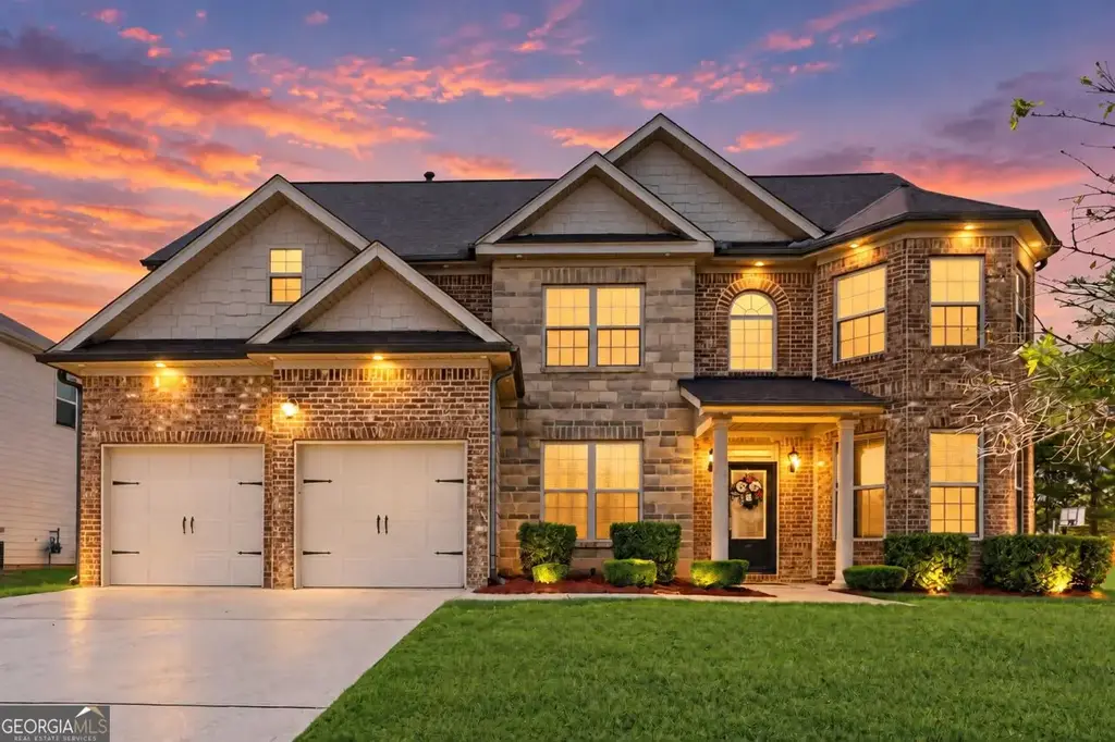4087 Dinmont Chase, South Fulton