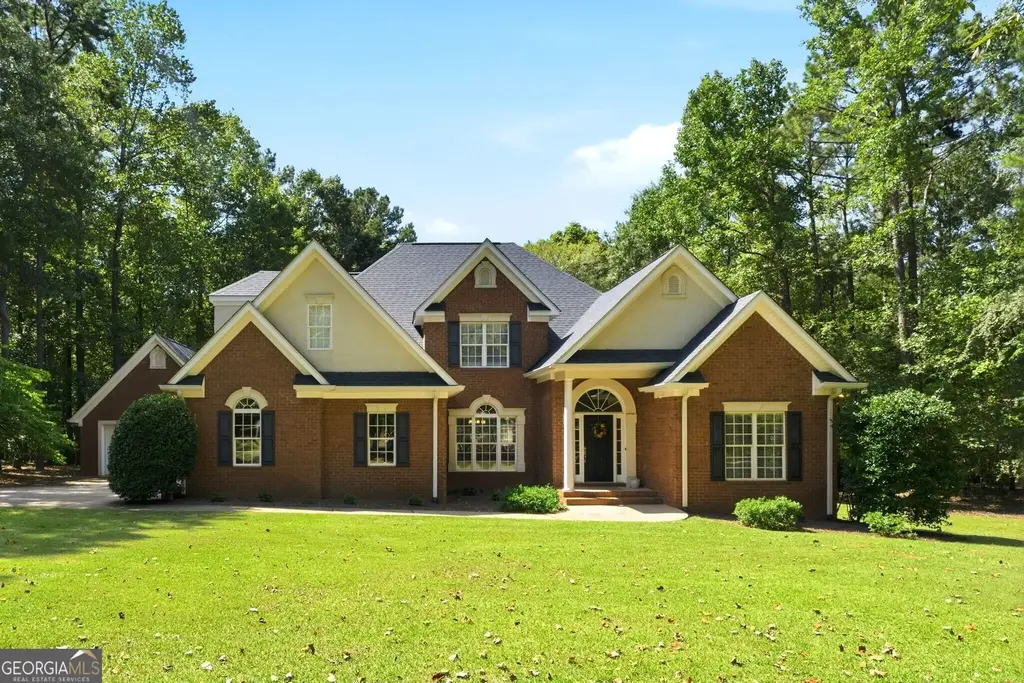 195 Churchill Drive, Juliette