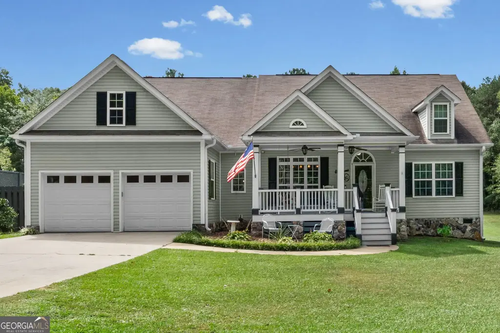 207 Dr Elliott Road, Newnan