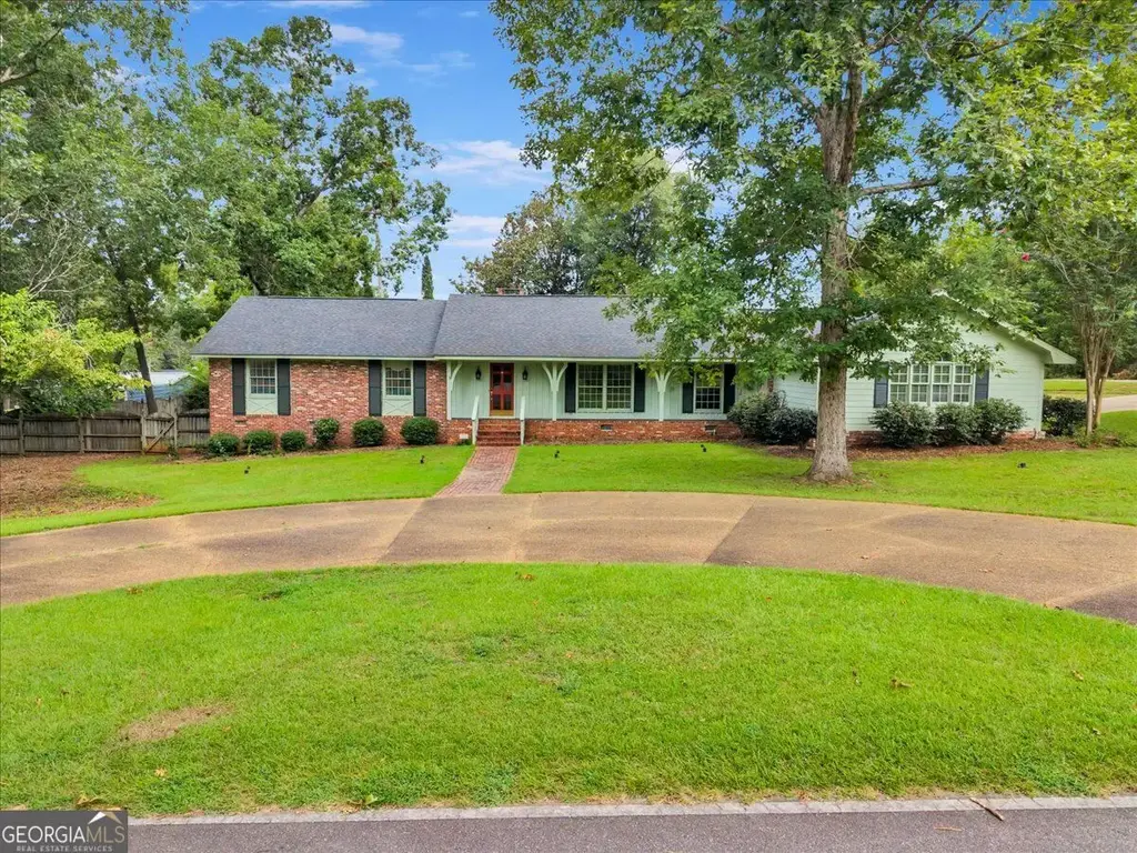 201 Eckles Road, Americus