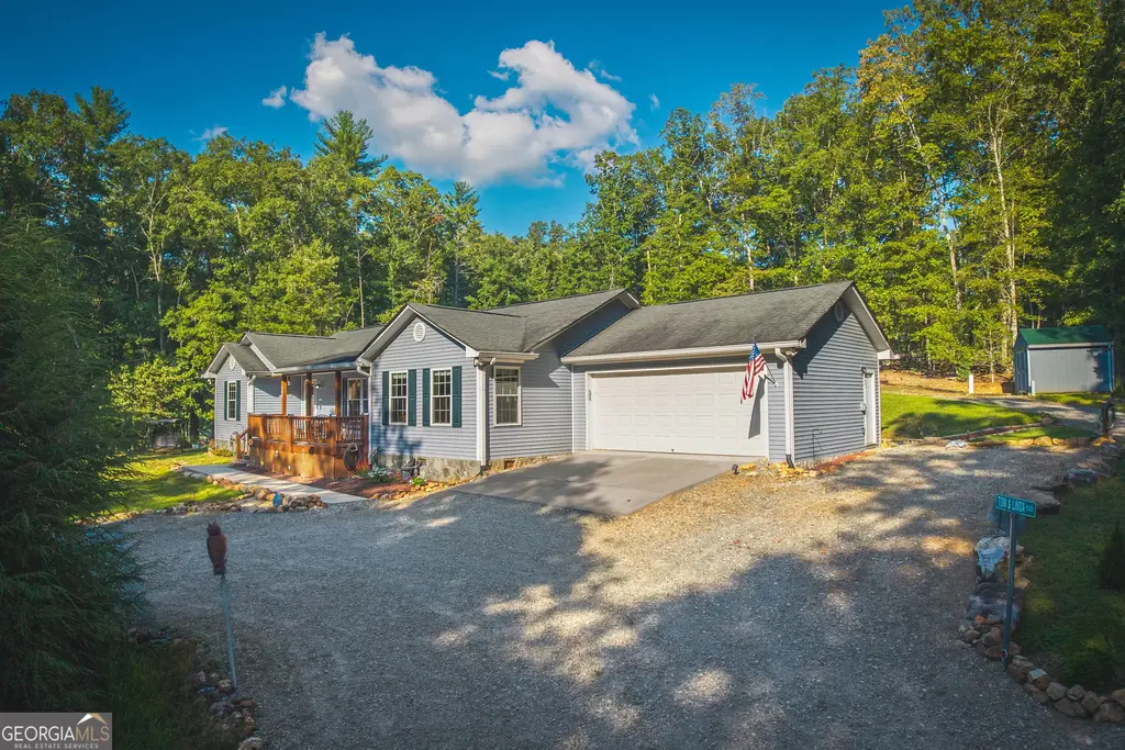 207 Dogwood Drive, Epworth