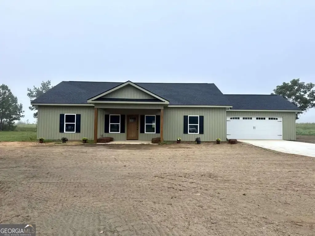 114 Lord Hatcher Drive, Dexter