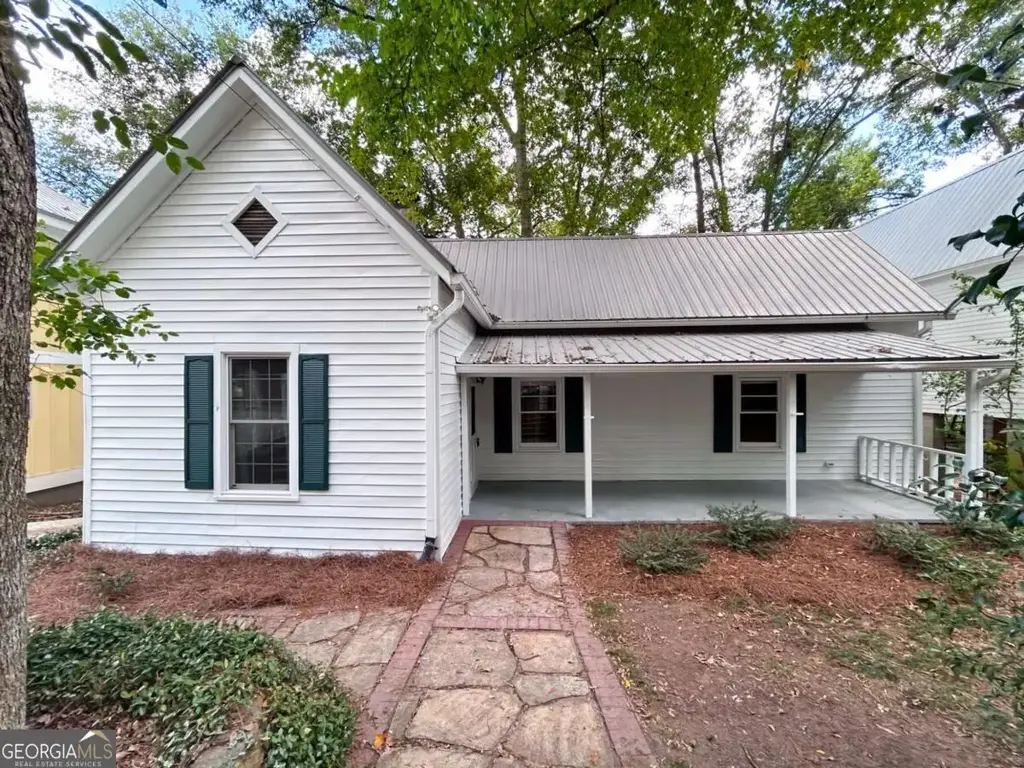546 Pulaski Street, Athens