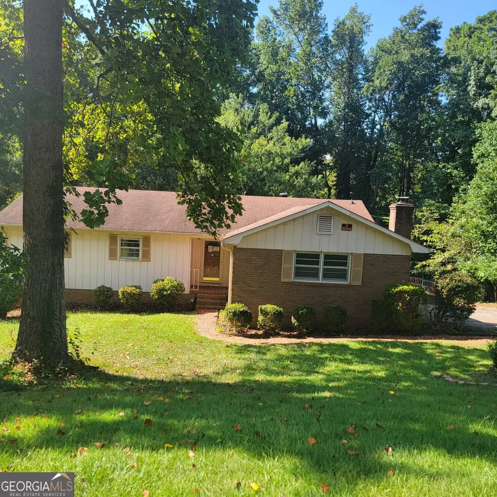 221 Park Hill Drive, Lagrange