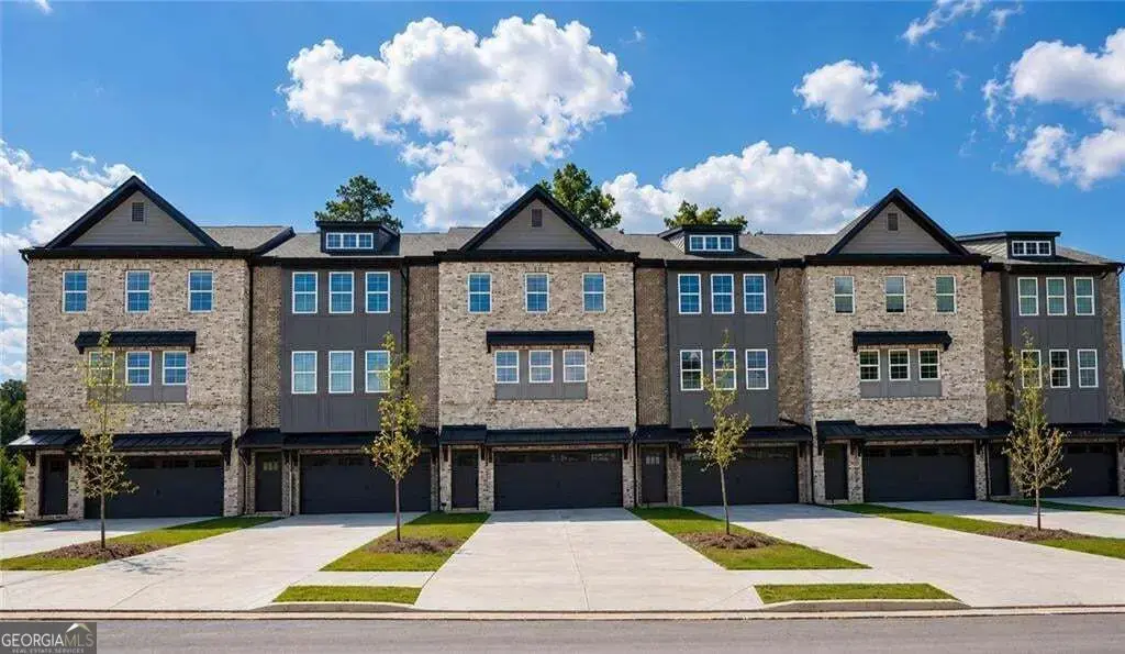 1315 Shree Drive 42, Cumming