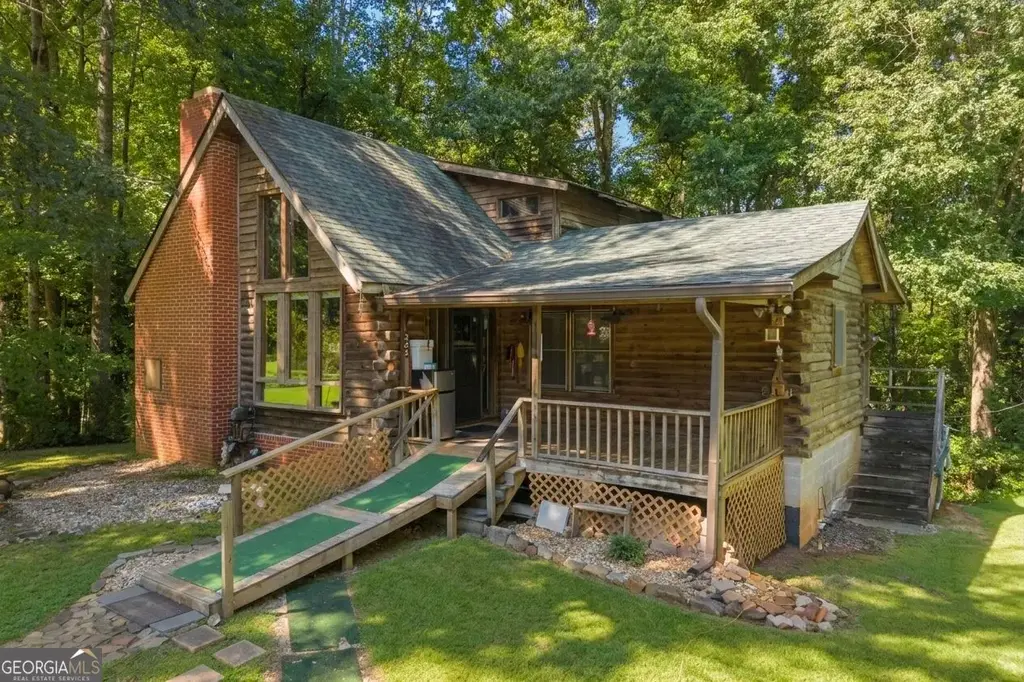235 Evans Drive, Cleveland