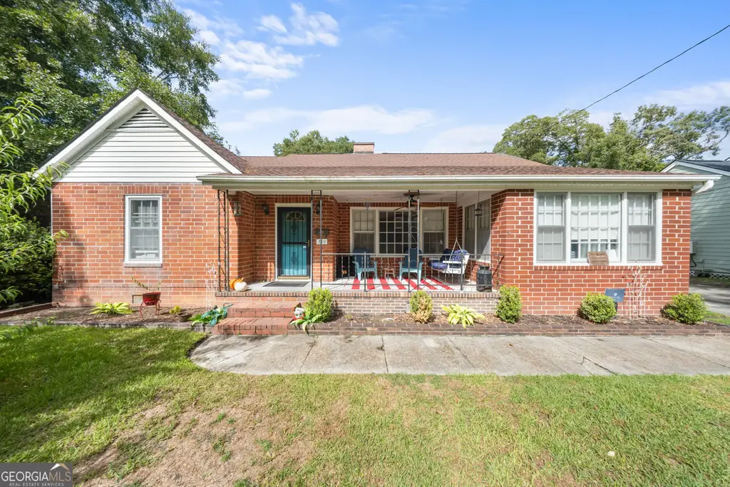 359 Savannah Avenue, Statesboro