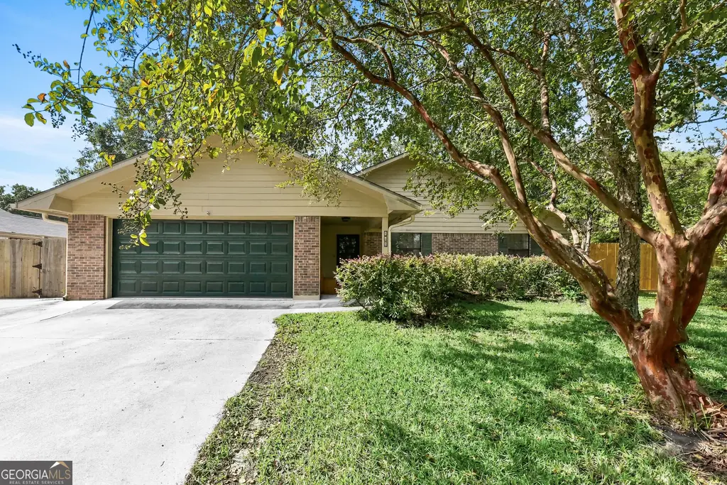165 W Peach Avenue, Kingsland