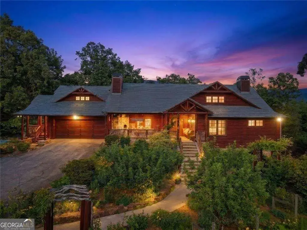 1823 Shoal Creek Road, Clarkesville