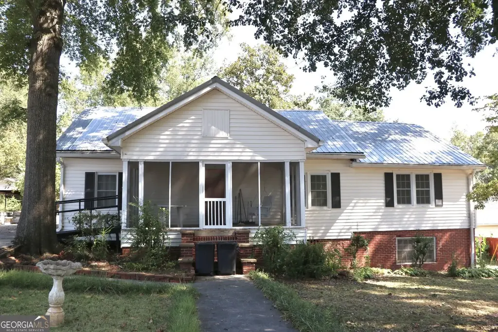 40 Church Street, Trion