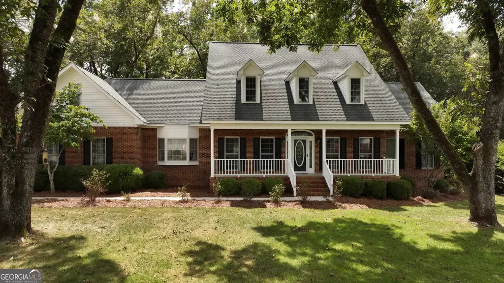 126 Shasta Drive, Thomaston