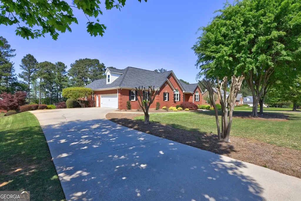 220 Edna Ruth Lane, McDonough