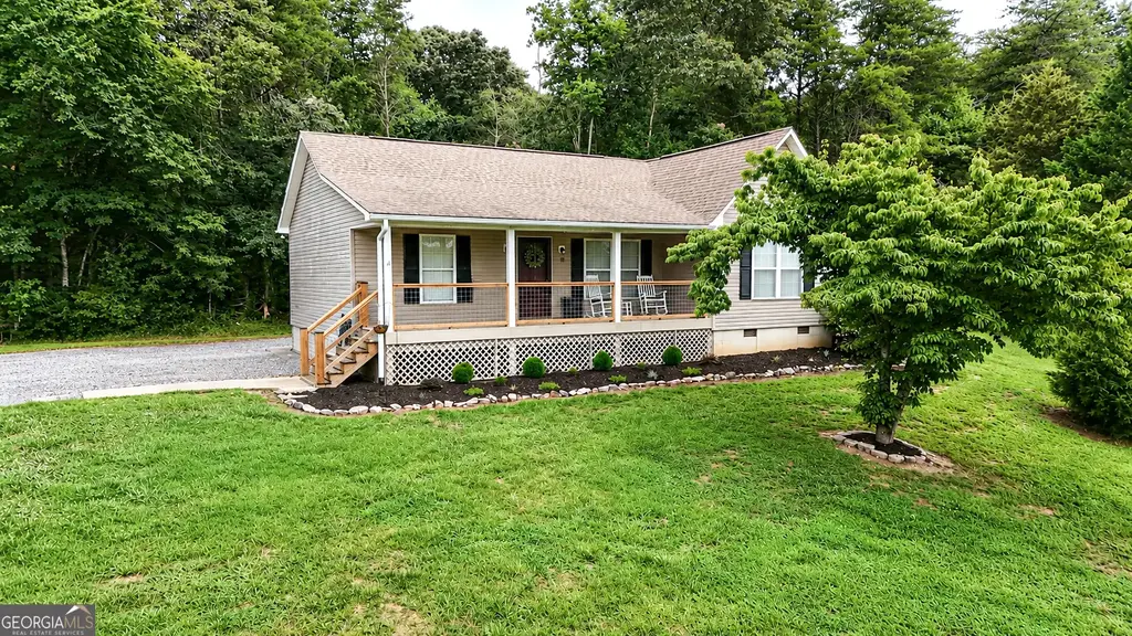 39 E Point Drive, Dahlonega