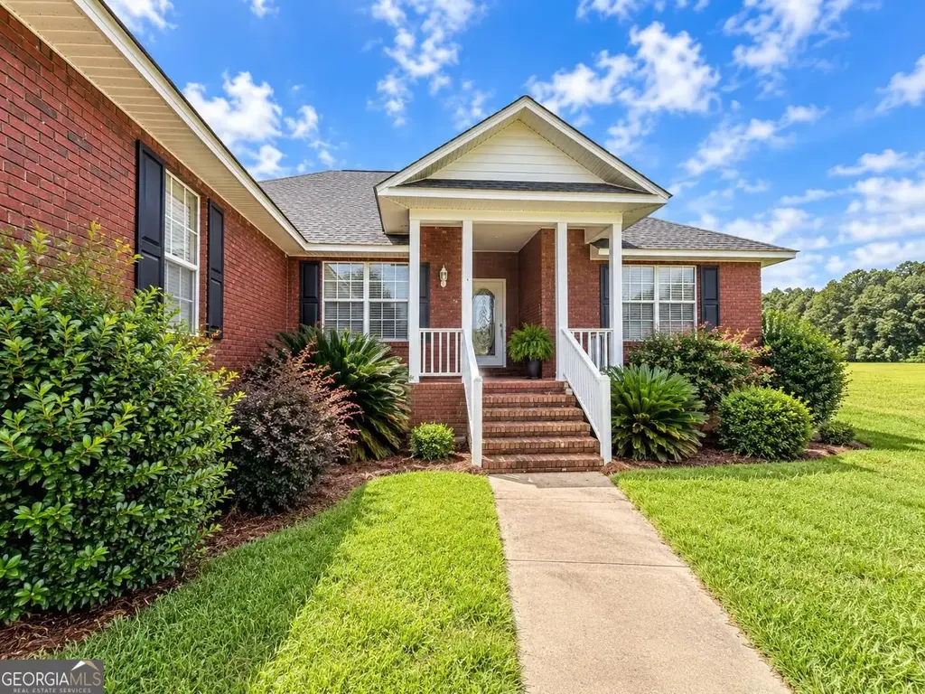 130 Willow Ridge Circle, Thomasville