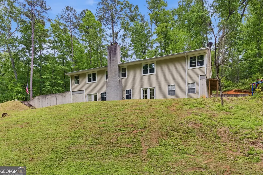 169 N Pinecrest Road, Toccoa