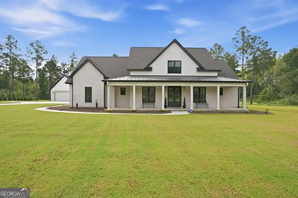 174 Evergreen Drive, Cochran