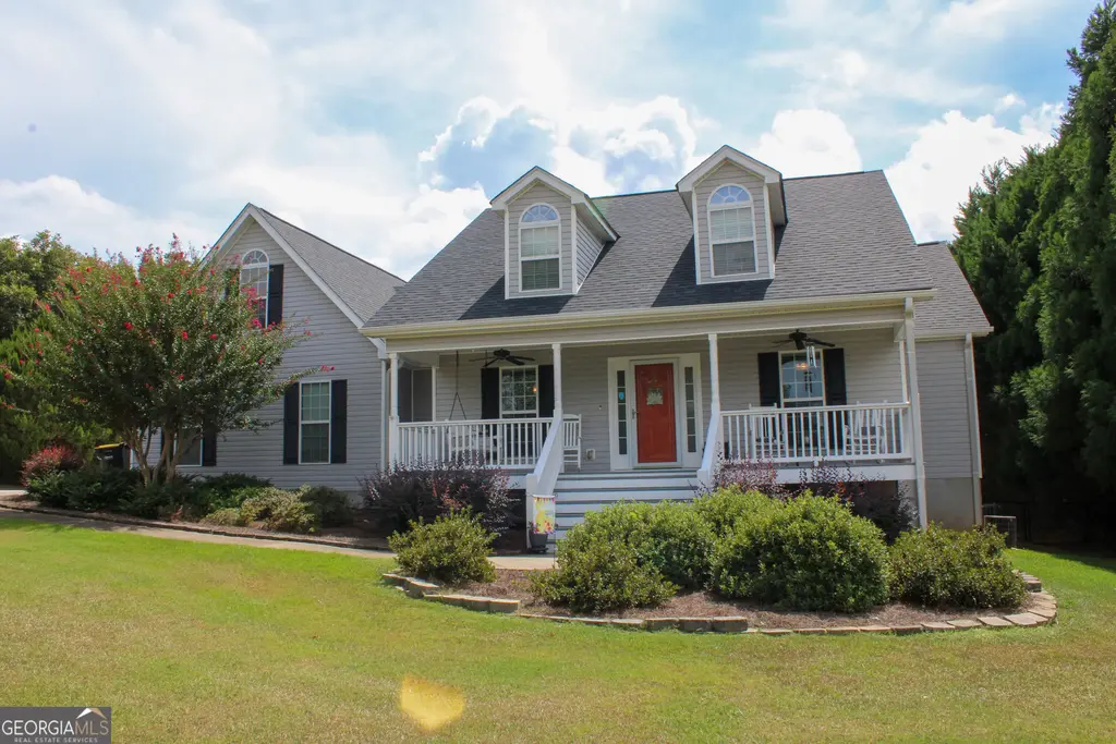 100 Laketrail Drive, Griffin
