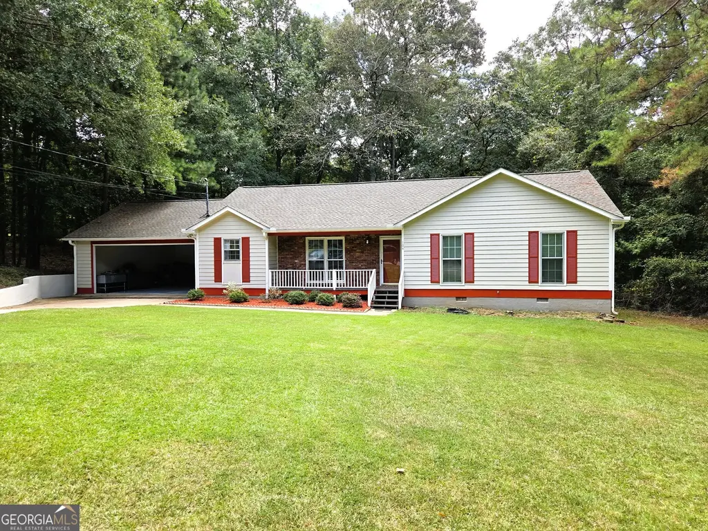 104 Cedar Creek Court, Lagrange