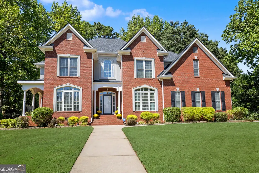 160 Torrey Pines Court, Newnan