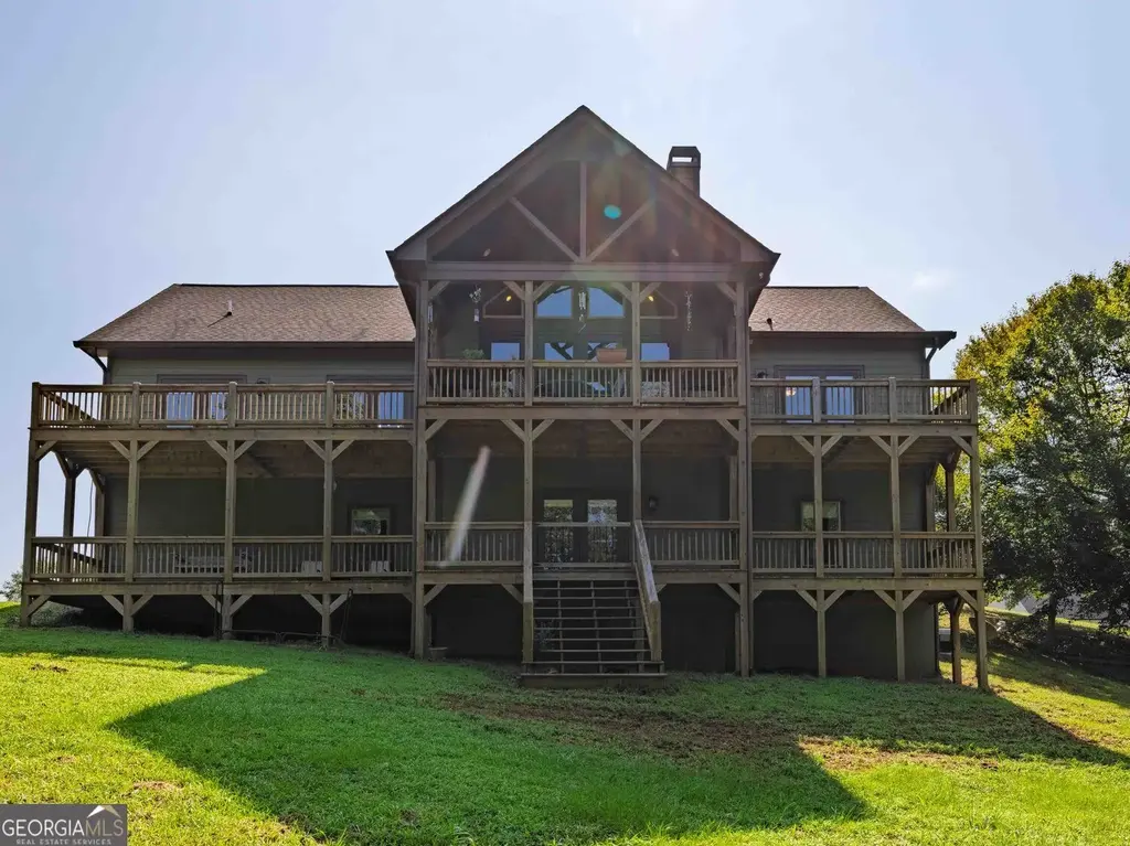 452 Captains Court, Clarkesville